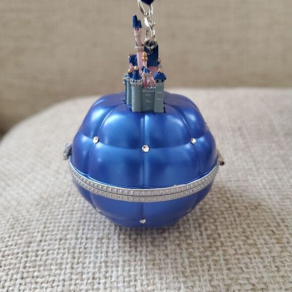 Disney Sleeping Beauty Castle Engagement Ring Holder Ornament - Picture 9 of 16